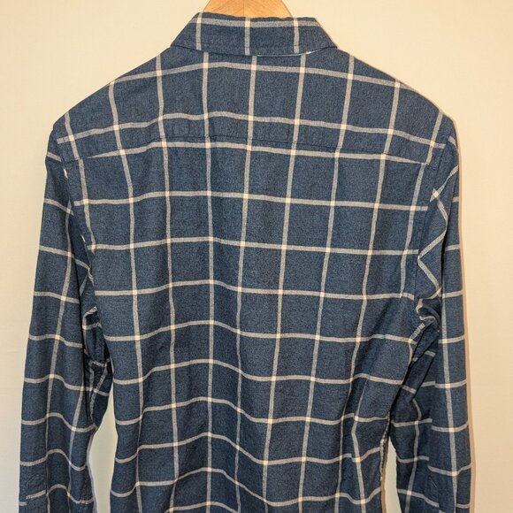 Men's Banana Republic Blue Plaid Button-Up - Picture 2 of 7